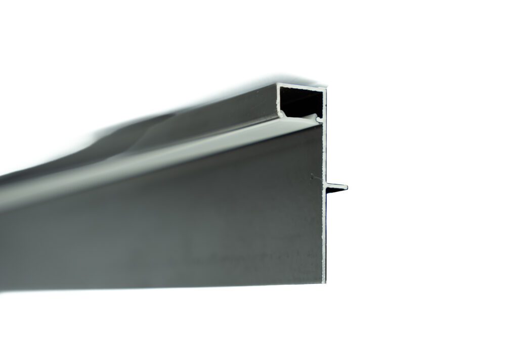 Aluminium bumper LED 1mb , (bez klosza w zestawie)