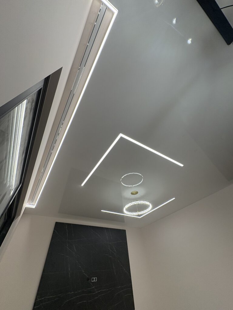 MSD Premium , Sufit napinany Biały połysk , rolka 500cm , 1m2